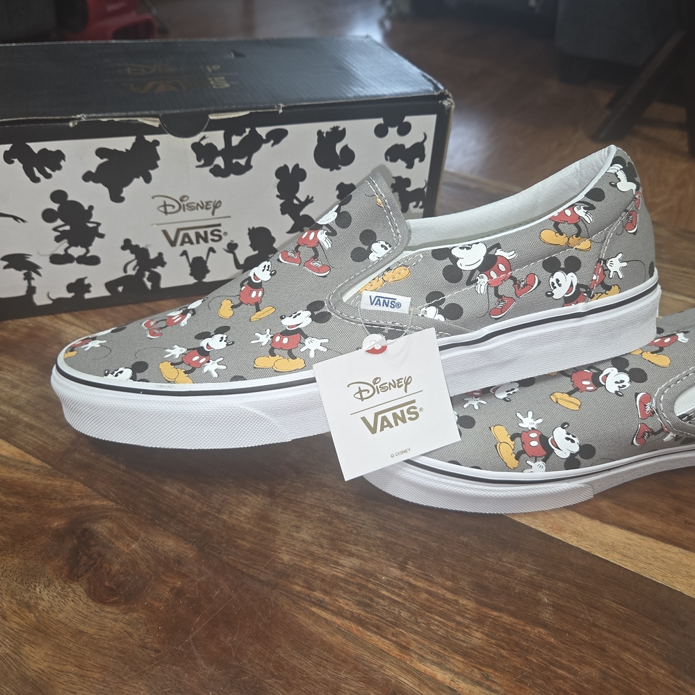 Disney Vans Mickey Mouse Slip-On Sneakers